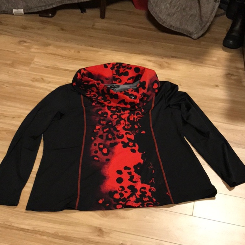 Michael Tyler Tunic - Picture 5 of 10